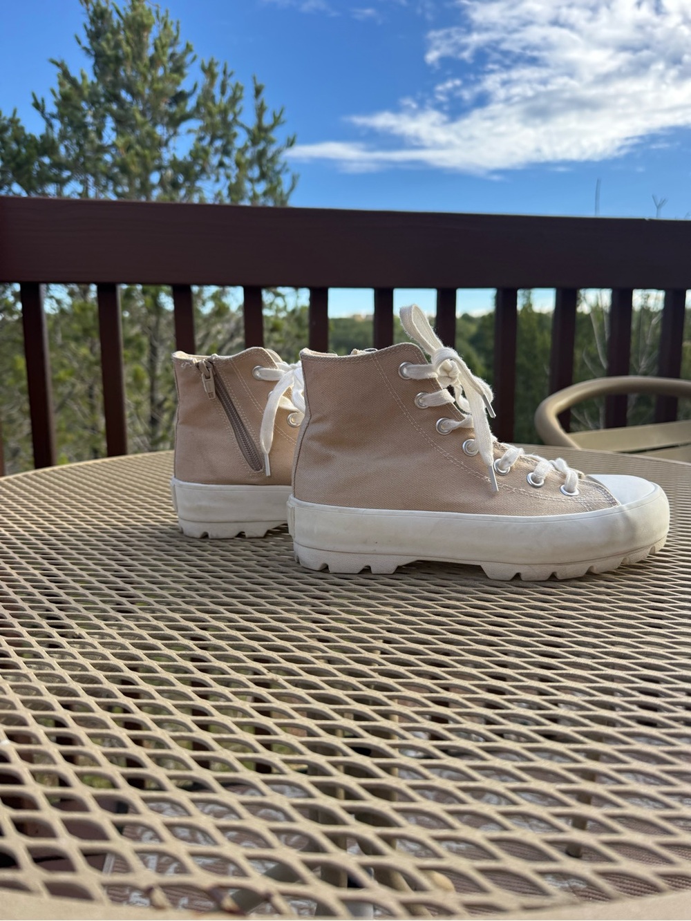 Sincerely, Jules, Canvas High-Top Lace-Up Sneakers in tan and white. Size 7